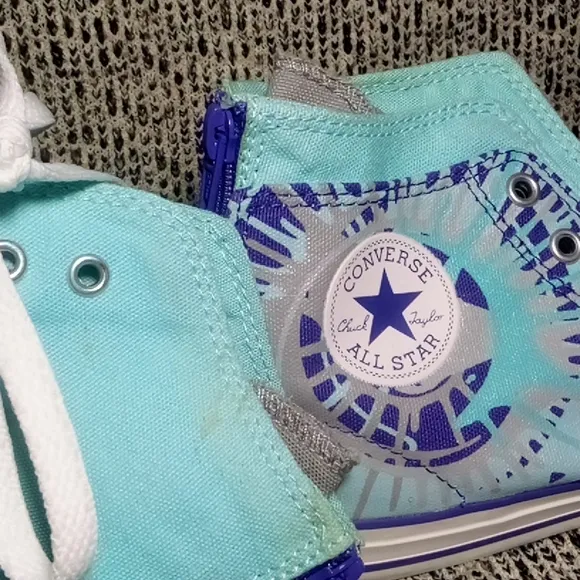 EUC Converse Chuck Taylor All Star Zip Back Spin Art Hi 647628F Rare