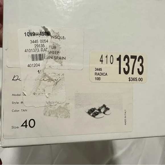 EUC Definery Radica Leather Flats‎ size 40 reg $365 with Box