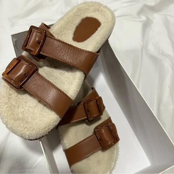 EUC Definery Radica Leather Flats‎ size 40 reg $365 with Box