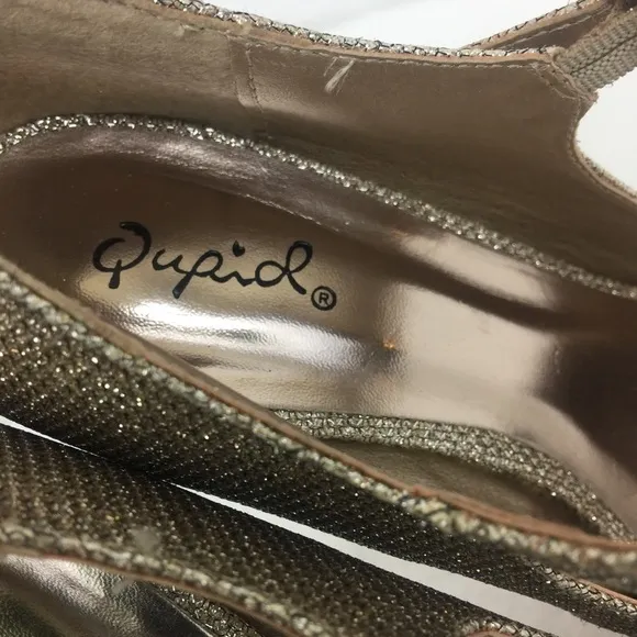 EUC. Qupid Gold Sequin Platform Heels. Sz 8