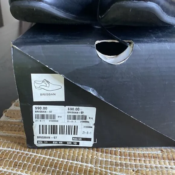 EUC black leather oxfords from Aldo size 11