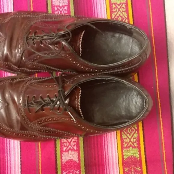 EUC FLORSHEIM Mahogany 100% Leather Oxfords Wingtip Shoes 8.5D