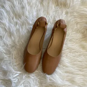 Everlane Italian leather block taupe pump heels