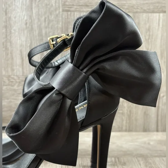 Express Women’s Black Ankle Oversized Bow Open Toe Heels Size 7