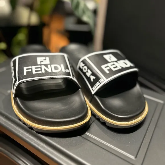 FENDI Fiend Roma Amor black yellow leather air sole slides sandals UK10 EU45