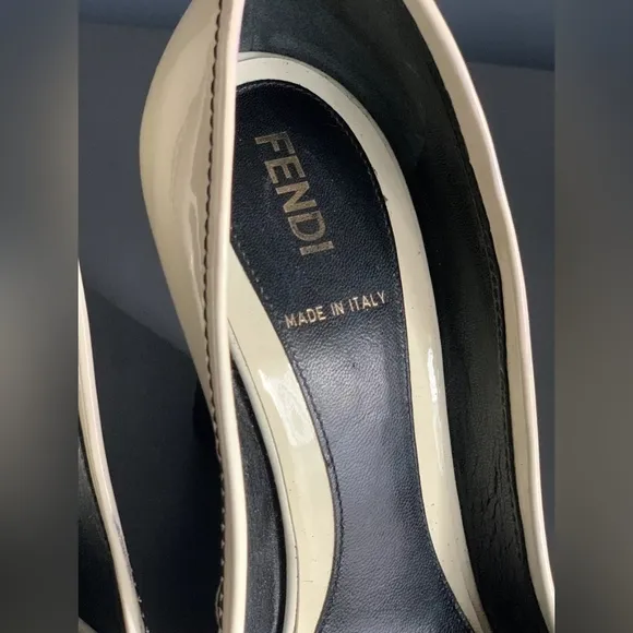 FENDI HEELS Size 36.5 European