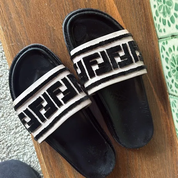 Fendi zucca FF logo terry and leather slides size 40 used**