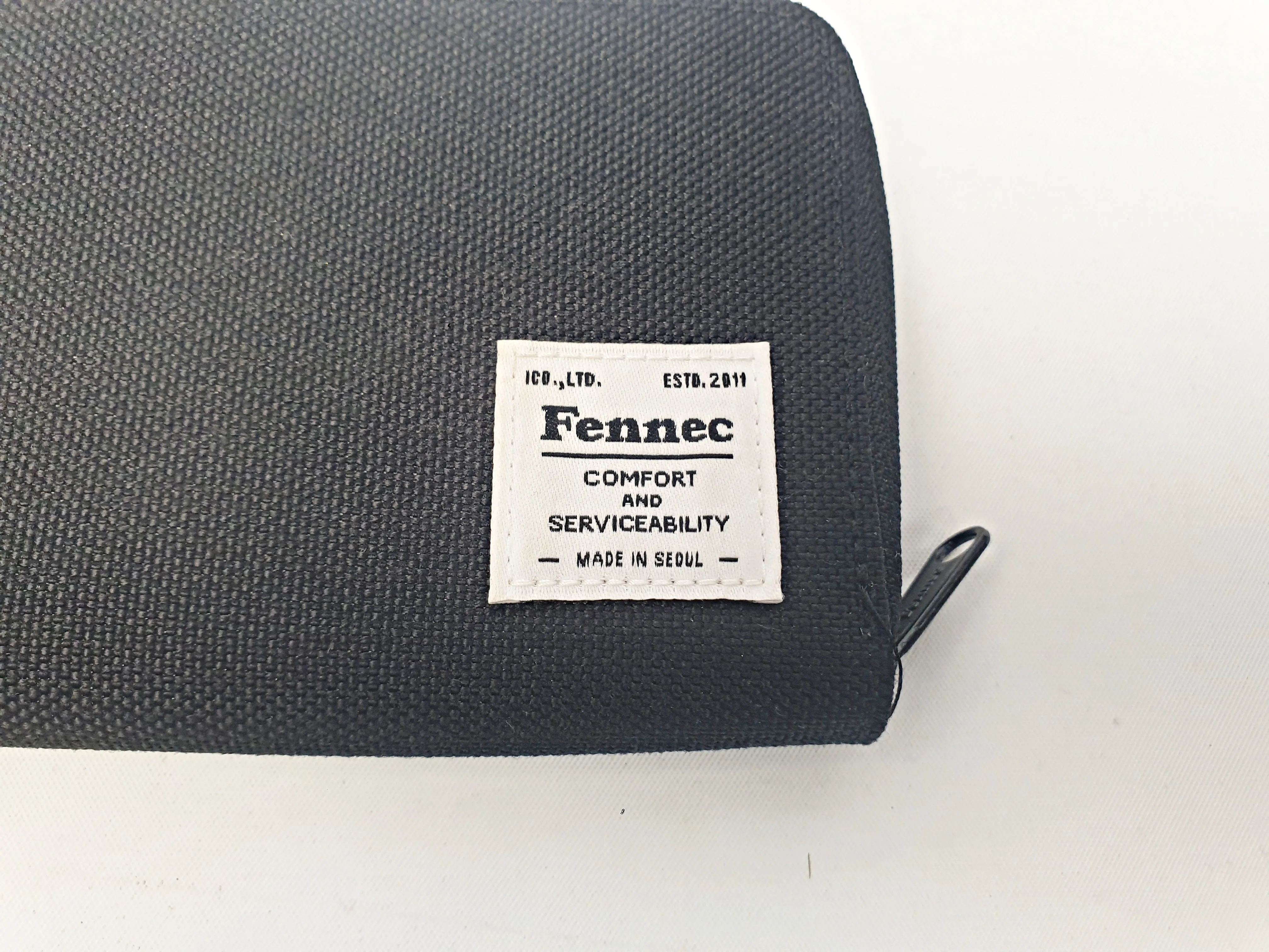 Fennec black mini purse