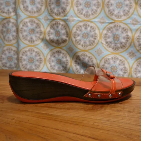 FERRAGAMO Carlyn Orange Leather / Clear Lucite Low Wedge-heeled Slides, size 7