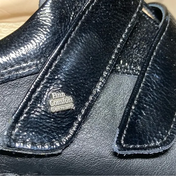 Finn Comfort Aachen Women's EU 38 (US 7-7.5) Loafer Black Leather Patent Germany