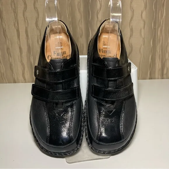 Finn Comfort Aachen Women's EU 38 (US 7-7.5) Loafer Black Leather Patent Germany
