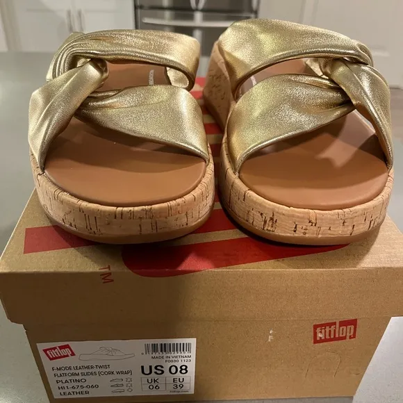 FITFLOP LEATHER-TWIST GOLD TONED FLATFORM SLIDES-size 8- NWT