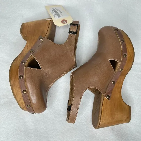 Five Worlds by Cordani Wooden Austina Clogs Boho Tan Brown Leather Size 7