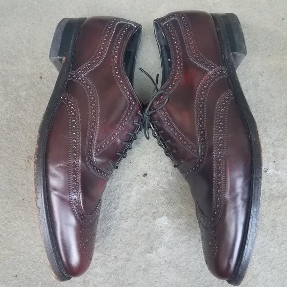 Florsheim vintage wingtip oxfords