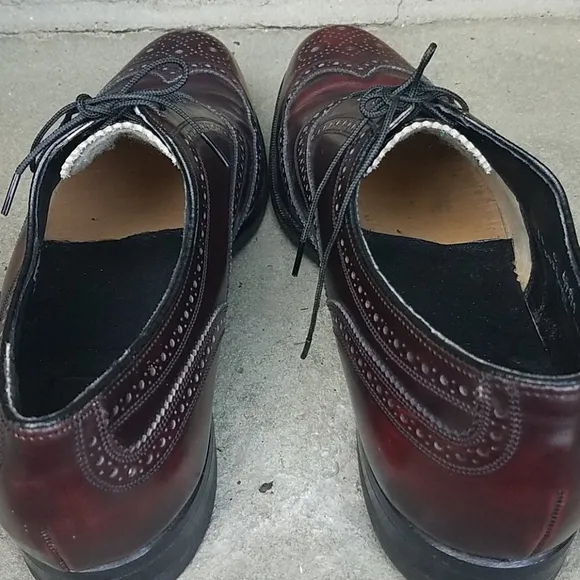 Florsheim vintage wingtip oxfords