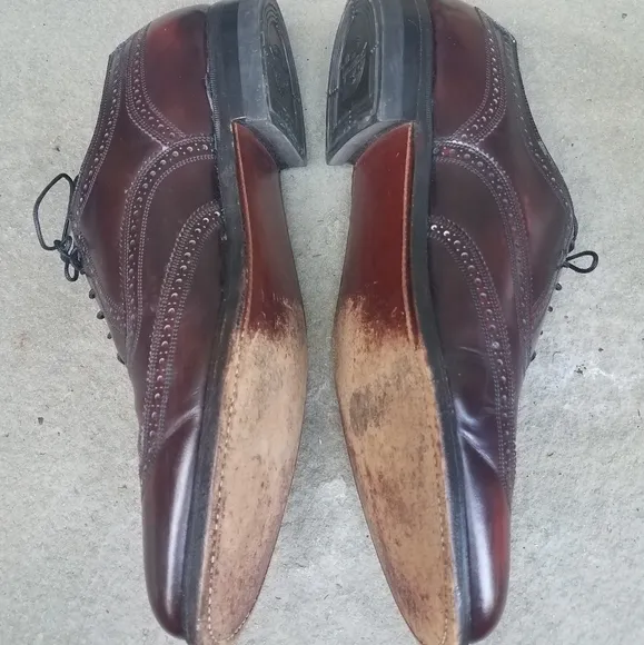 Florsheim vintage wingtip oxfords