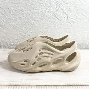 Foam Shoes 42 8 8.5 Ivory Cream
