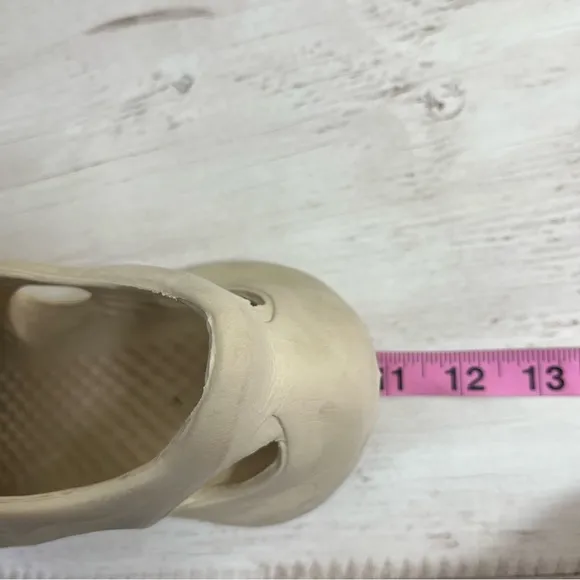 Foam Shoes 42 8 8.5 Ivory Cream