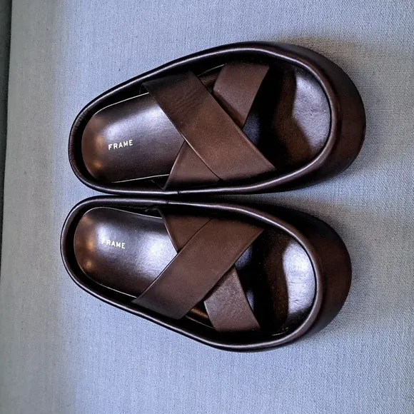 FRAME Le Laurel Slide