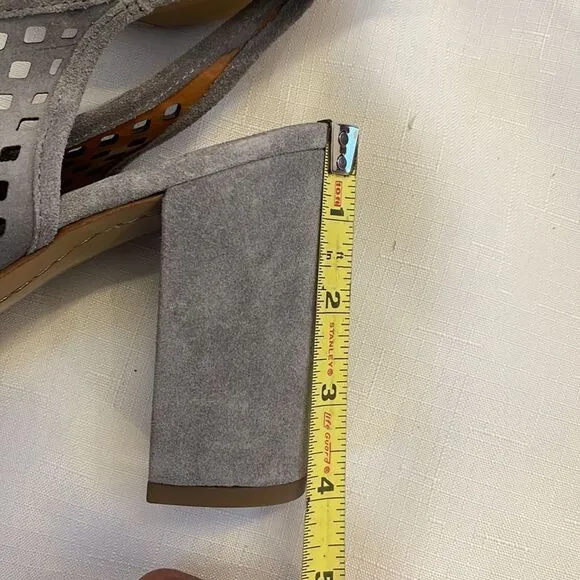 FRANCO SARTO GREY SUEDE CUTOUT SLINGBACK BLOCK HEELS.  NEW IN BOX