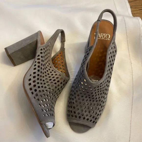 FRANCO SARTO GREY SUEDE CUTOUT SLINGBACK BLOCK HEELS.  NEW IN BOX