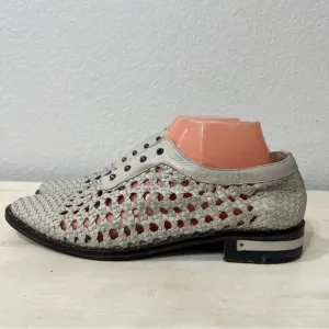 Freda Salvador White Leather Wish Oxfords Size 9