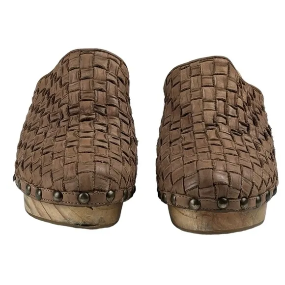 FREE PEOPLE ADELAIDE WOVEN LATTICE LEATHER WOODEN SLIP ON MULE CLOGS
