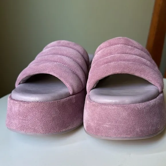 Free People Almost Paradise Platform Sandals Suede Orchid, size 38.5 /8.5. EUC