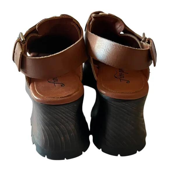 Free People Astoria Leather Platform Clogs Shoe In Saddle Tan Size 8.5