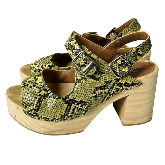 Free People Belem’s Clogs Size 7.5 - 8 / 38