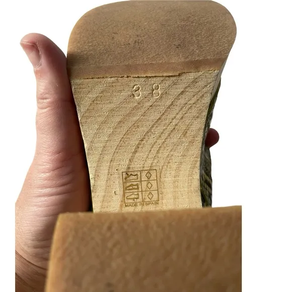 Free People Belem’s Clogs Size 7.5 - 8 / 38