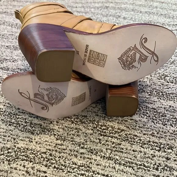 Free People Buckle Up Baby Block Heels US 7