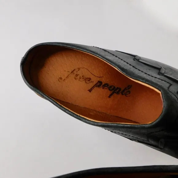 FREE PEOPLE Chance Black Leather Platform Clogs Clog Wooden Heels Slip-On 41