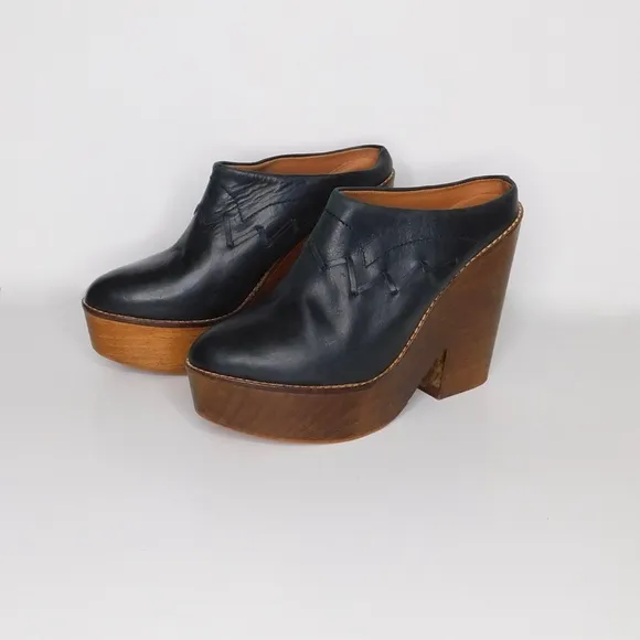 FREE PEOPLE Chance Black Leather Platform Clogs Clog Wooden Heels Slip-On 41