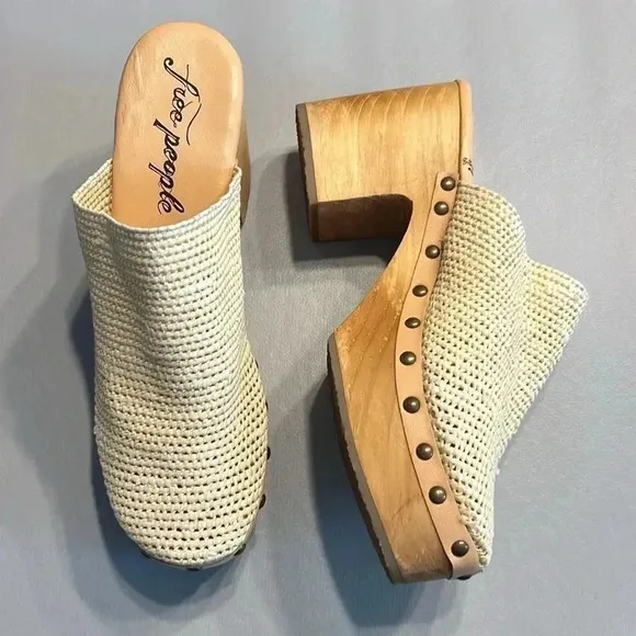 Free People Claudia Crochet Clogs in cream color size 41 or 11
