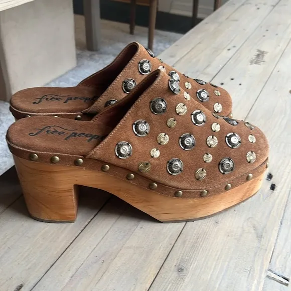 Free People Claudia Platform Brass Studded Clogs Brown Suede Wood Size 41