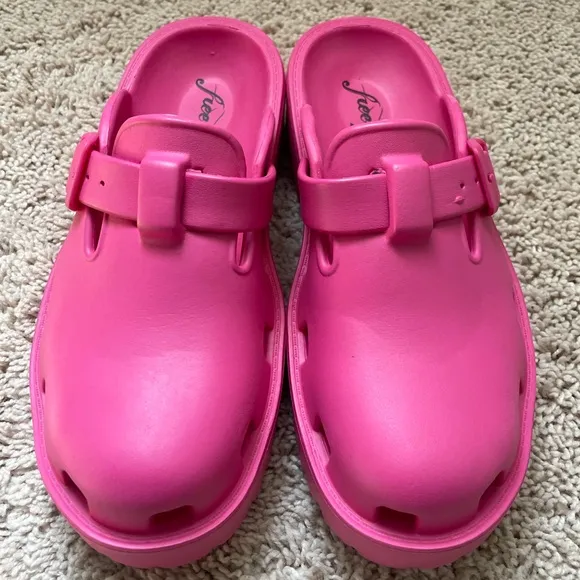 Free People Karlie Buckle Clog Watermelon Pink Womens Sz 7 38 Slip On Luge Sole