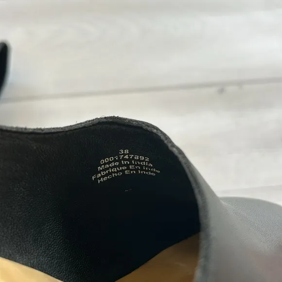 Free People Monroe Clogs Black Leather and Wood Size 38