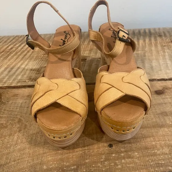 Free People Orion Woven Clogs NWOB Size 38(8)