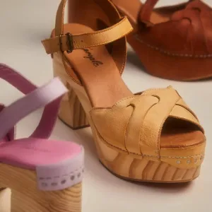 Free People Orion Woven Clogs NWOB Size 38(8)