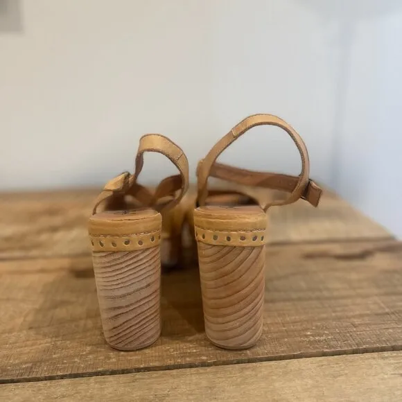 Free People Orion Woven Clogs NWOB Size 38(8)