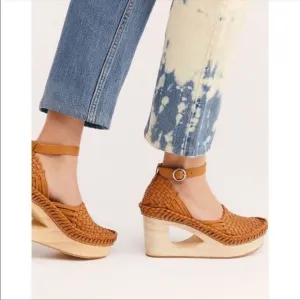 Free People Teagan Huarache Wooden Clog Tan Brown Natural EU 38 7.5