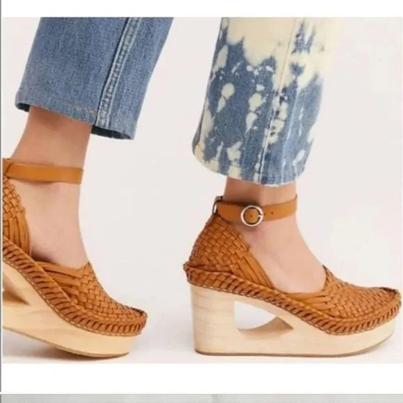 Free People Teagan Huarache Wooden Clog Tan Brown Natural EU 38 7.5