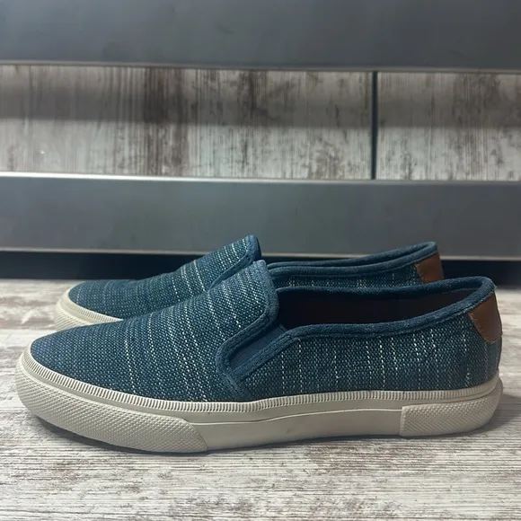 FRYE Canvas Gia Slip On Sz. 7M