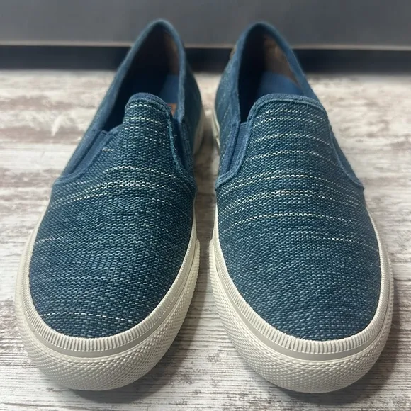 FRYE Canvas Gia Slip On Sz. 7M