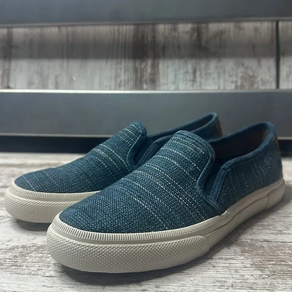 FRYE Canvas Gia Slip On Sz. 7M