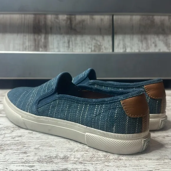 FRYE Canvas Gia Slip On Sz. 7M