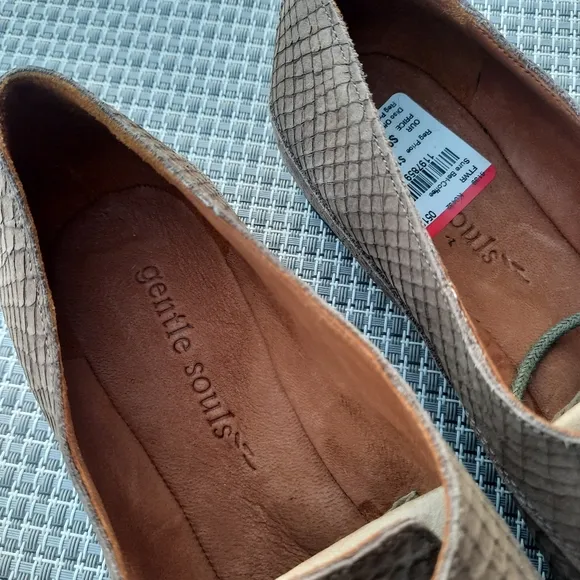 Gentle Souls Kenneth Cole Sure Bet Textured Lace Up Oxfords Comfort 6.5 …