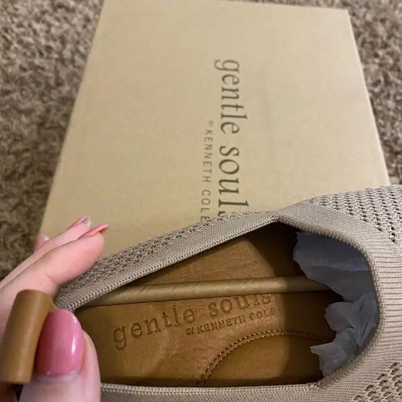 Gentle Souls by Kenneth Cole Women's Lizzy Eva Knit Slip on Espadrille Sandal