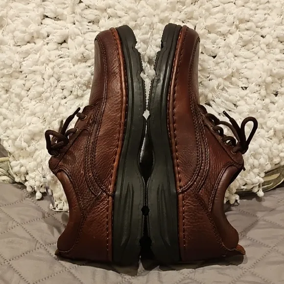 G.H. Bass &amp; Co. Brown Leather Oxfords with Durable Sole